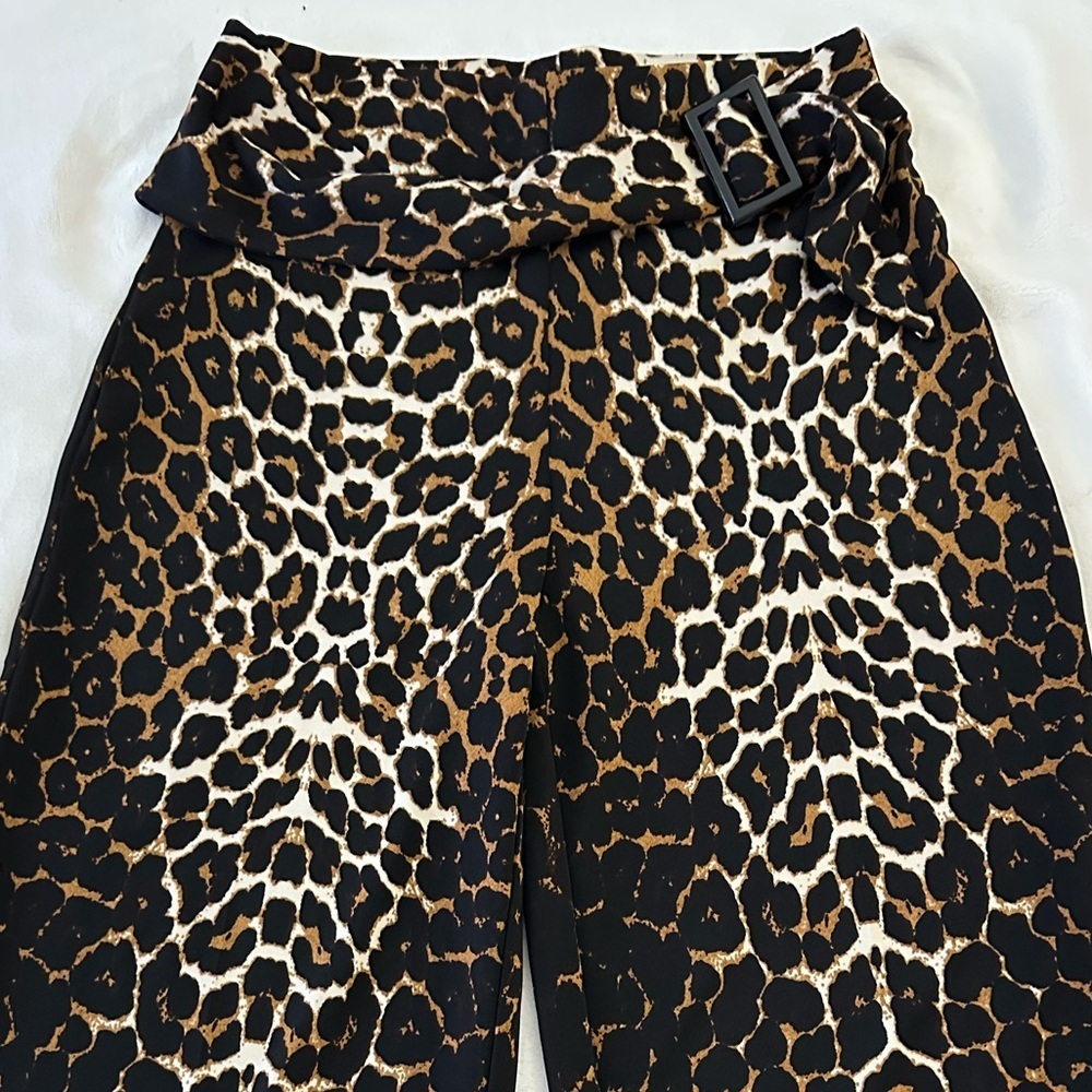 Joseph Ribkoff Leopard Print Wide-leg pant - Picture 3 of 6